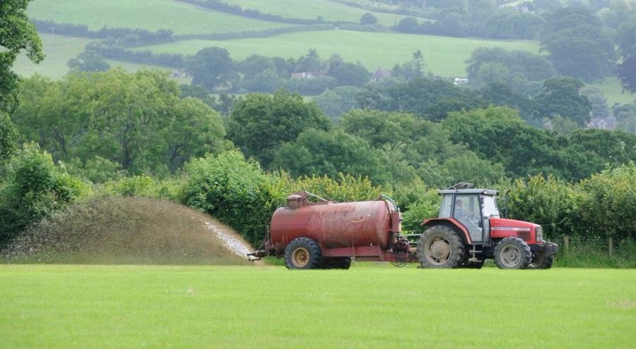 manure_spreading